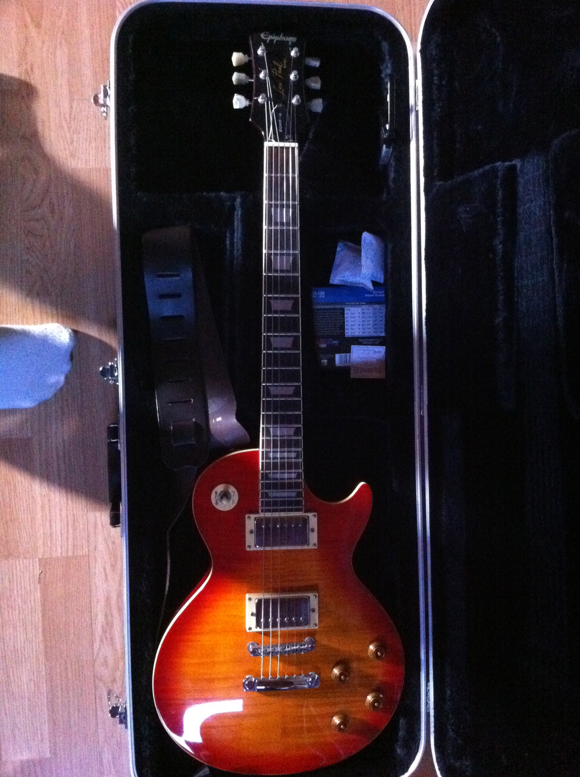 Entretien Fender Strat Epiphone_Les_Paul_Standard_93